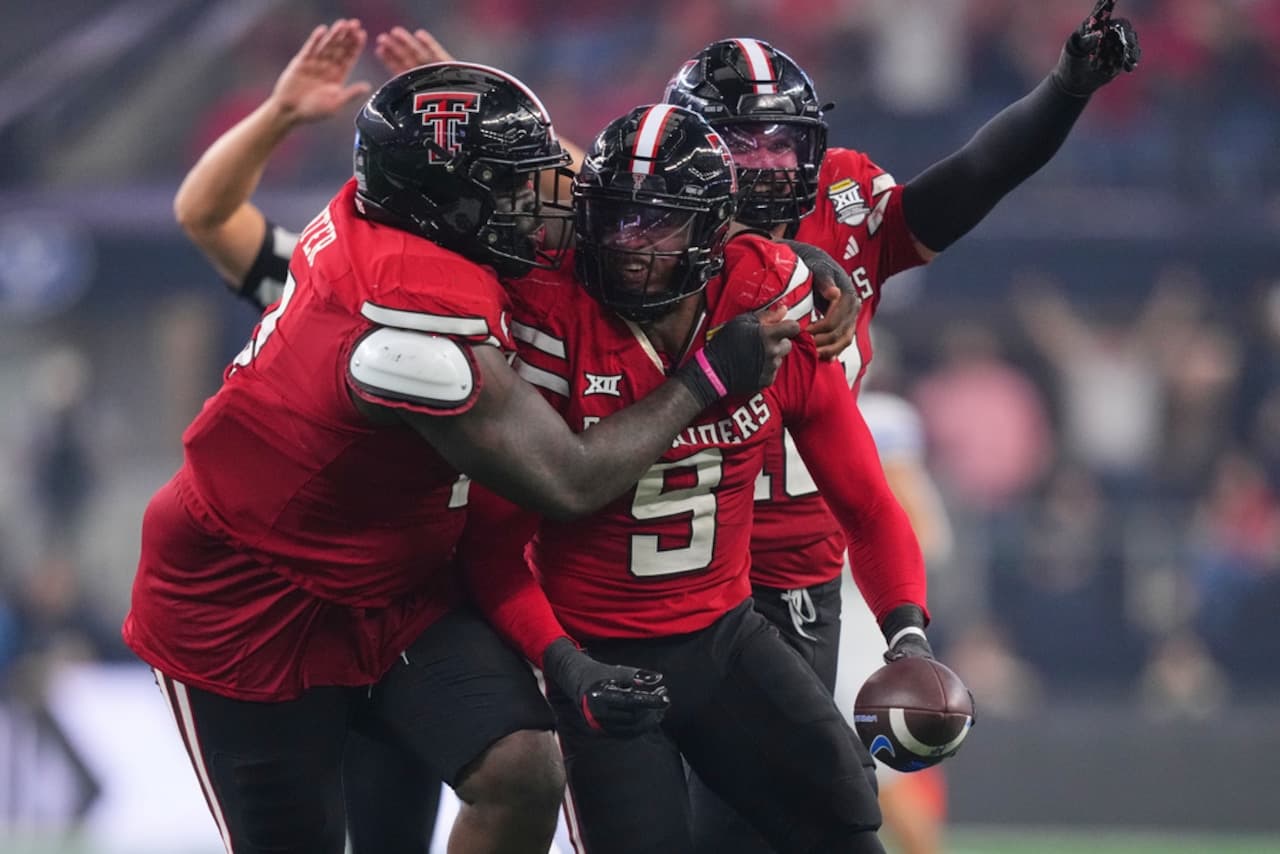 The Eagles are showing serious interest in one of college football’s top edge rushers