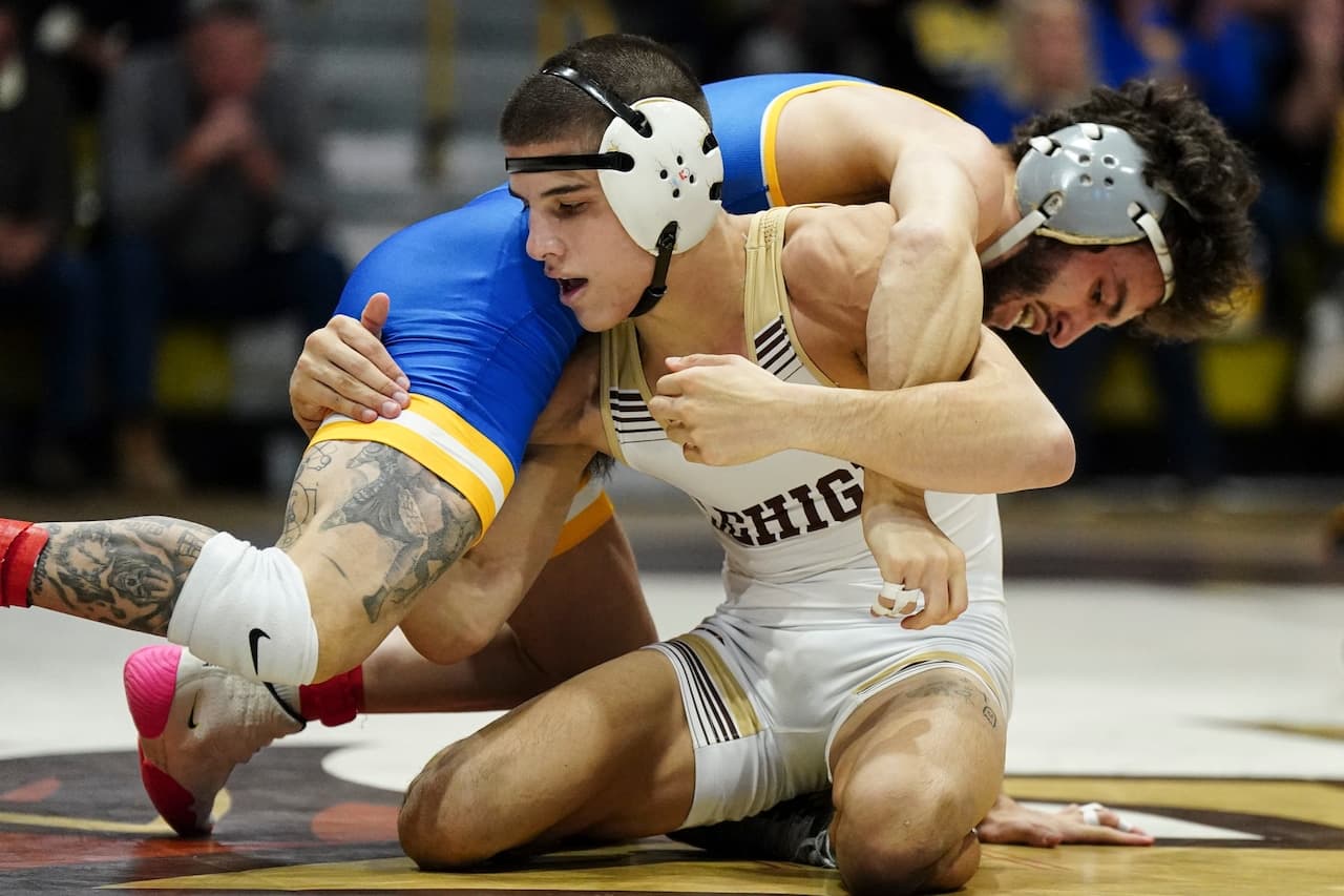 N.J. state champ who ‘stinks at everything’ is good at wrestling: He’s in NCAA semis