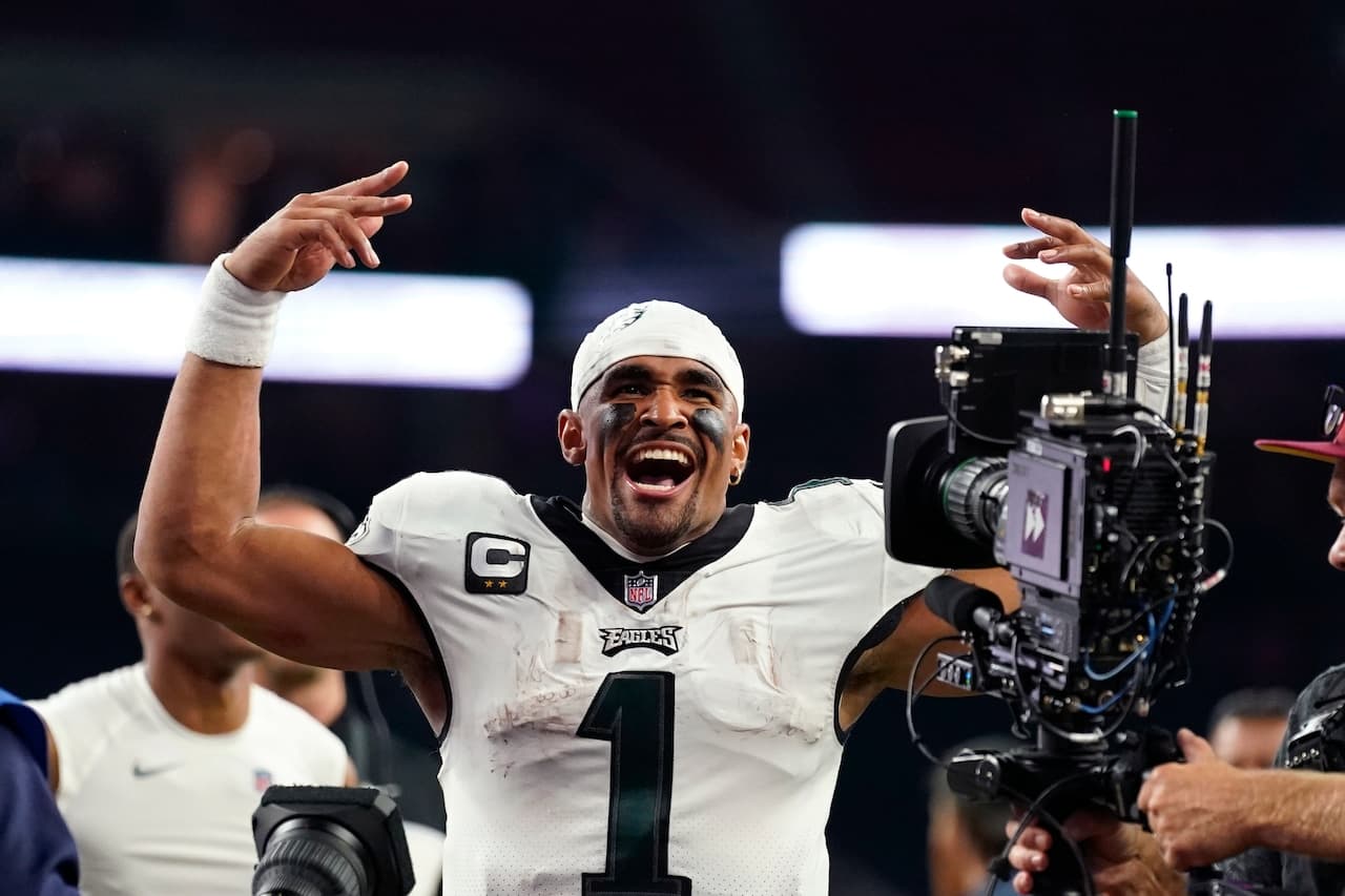 Eagles will face AFC team that stole top free agent in holiday matchup
