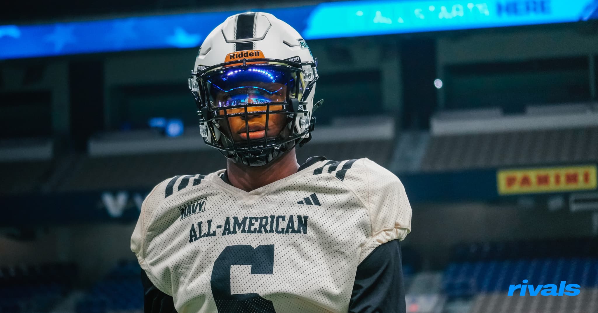 5-star TE Ahmad Hudson commits to LSU