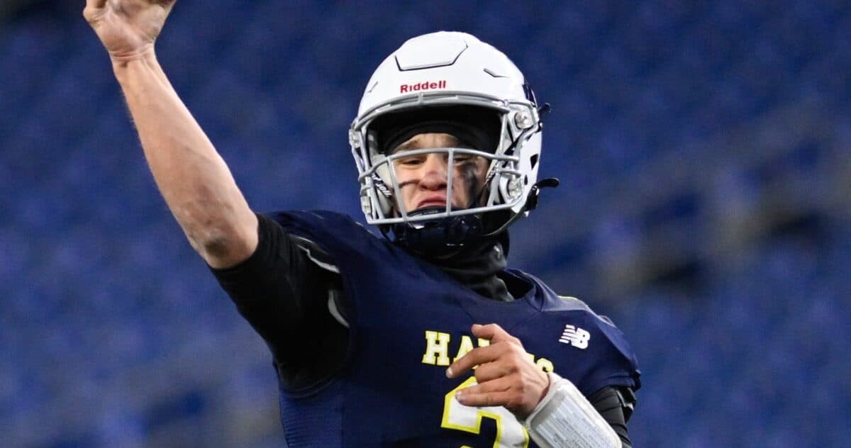 Massachusetts’ MIAA football subcommittee proposes return of the Super 8