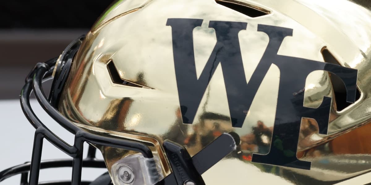 2027 QB Emmett Queen commits to Wake Forest