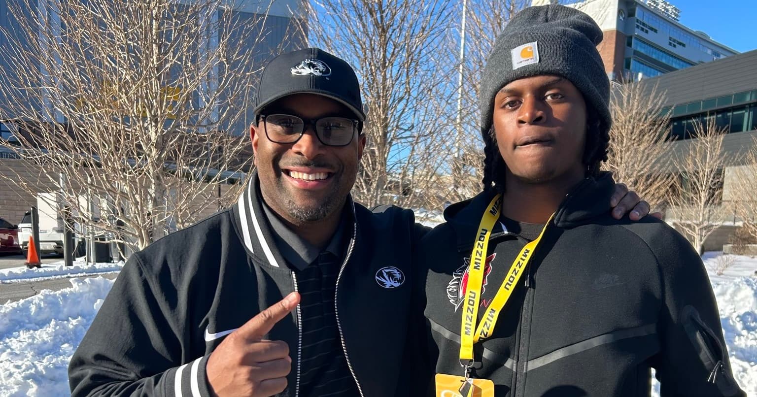 2027 LB Caleb Green commits to Mizzou