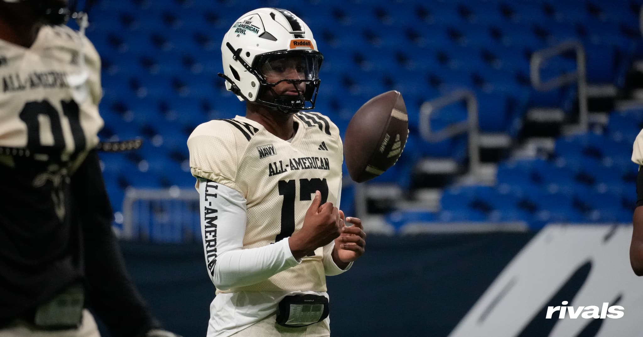 All-American QB Carson White commits to Oklahoma State over Houston and Baylor