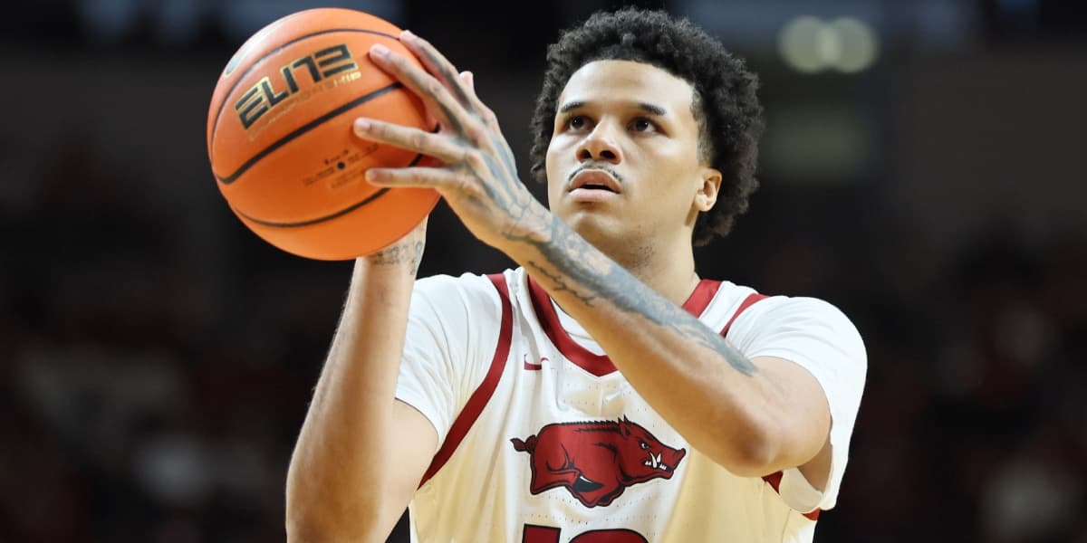 Arkansas forward Malique Ewin plans to enter transfer portal