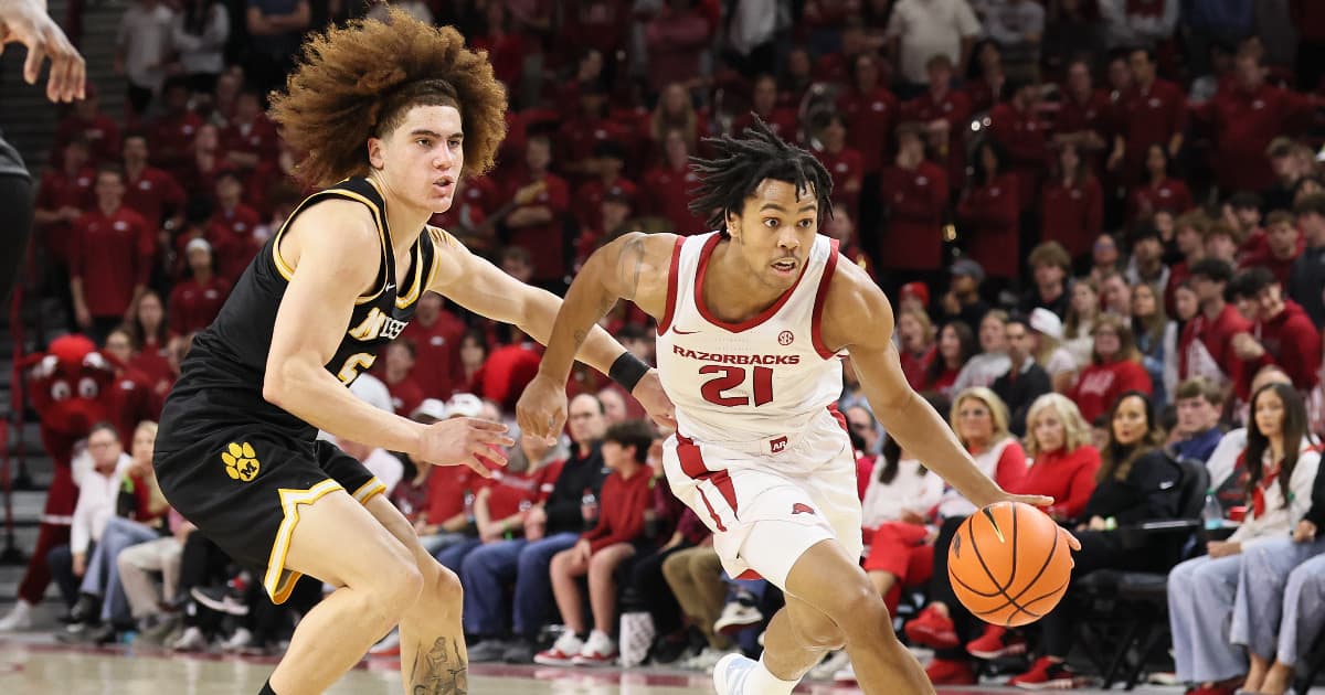 Arkansas guard DJ Wagner plans to enter NCAA transfer portal