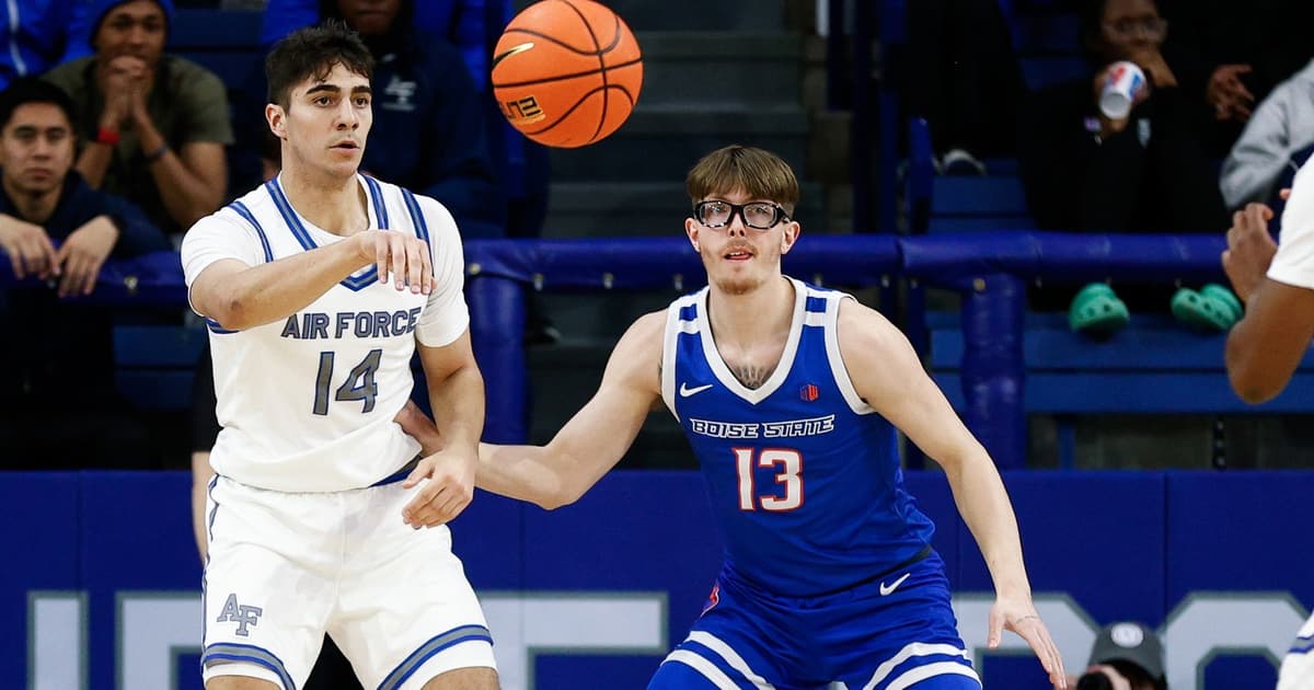 Boise State forward Andrew Meadow commits to Oregon out of NCAA transfer portal