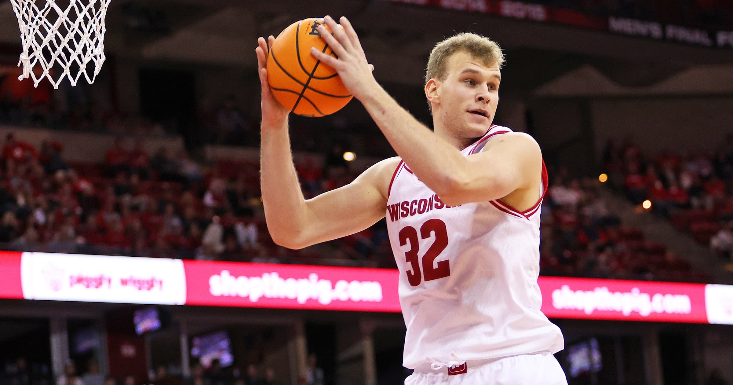 Wisconsin forward Aleksas Bieliauskas plans to enter NCAA Transfer Portal
