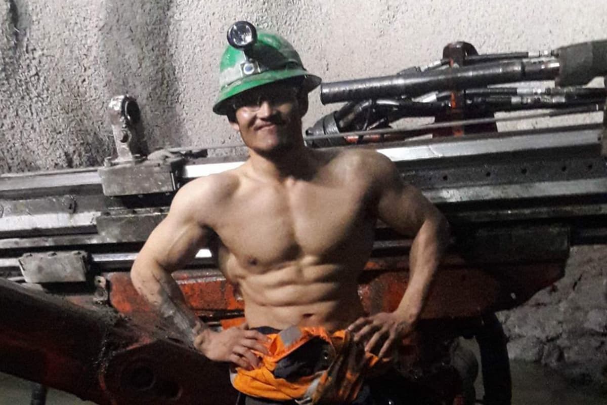 The Origins Of Enkh-Orgil Baatarkhuu’s Iron Grip: From Bare-Handed Miner To ONE World Champion