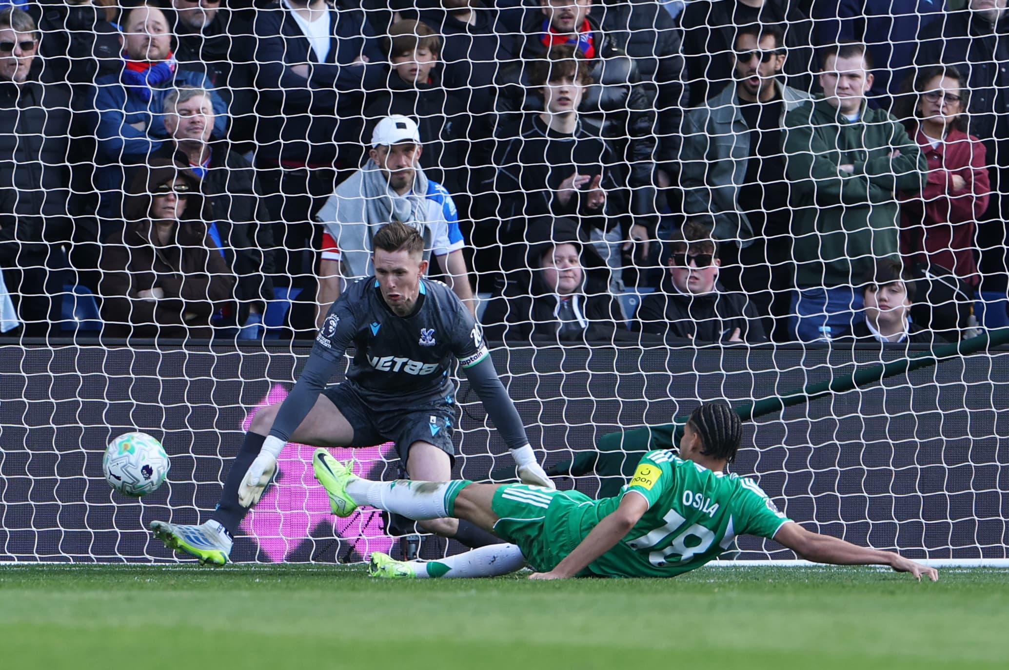 📸 Osula takes his chance vs. Palace amid Newcastle forward drought 🙌