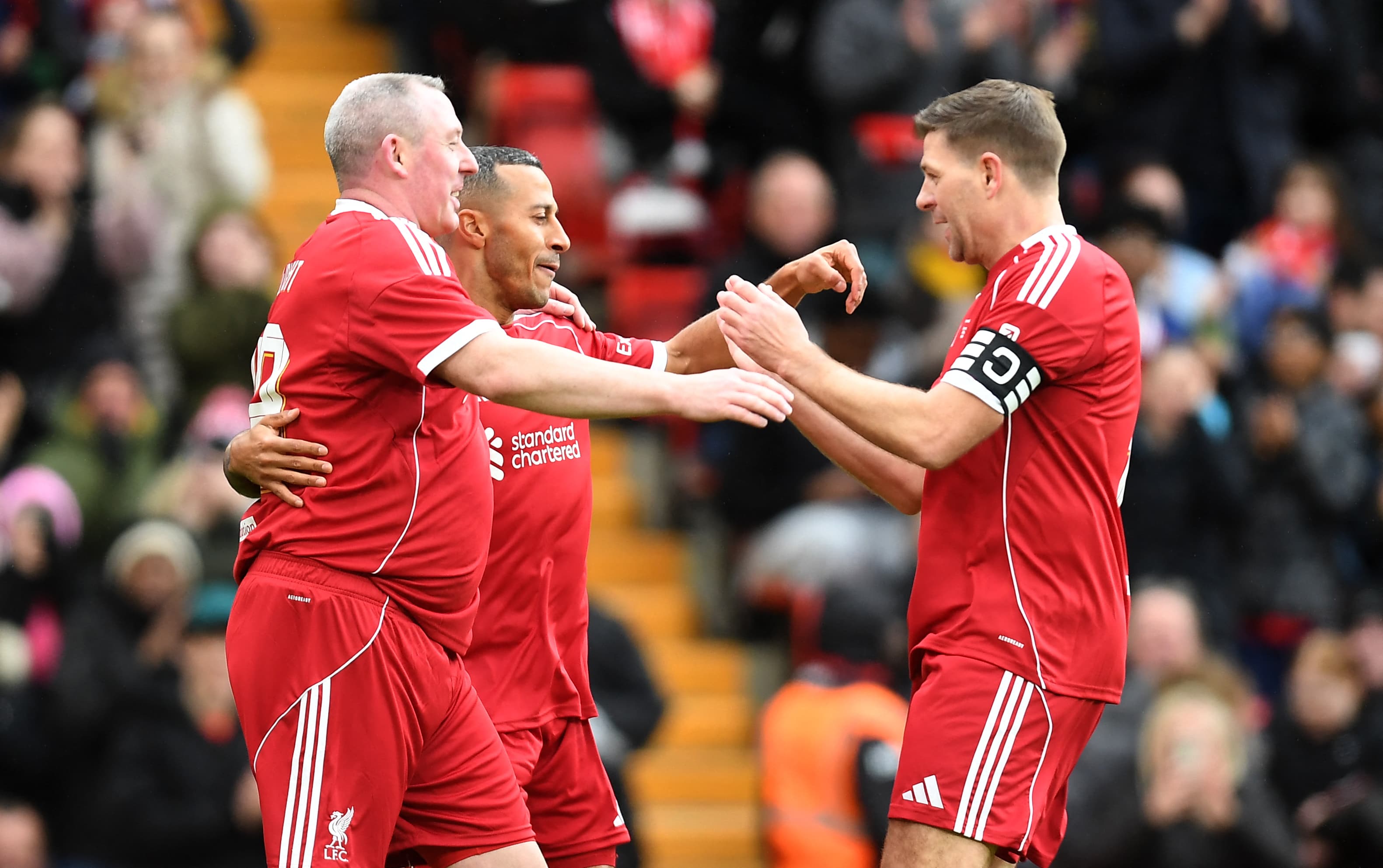 🎥 Liverpool icon marks return to Anfield with goal in Legends game 🙌