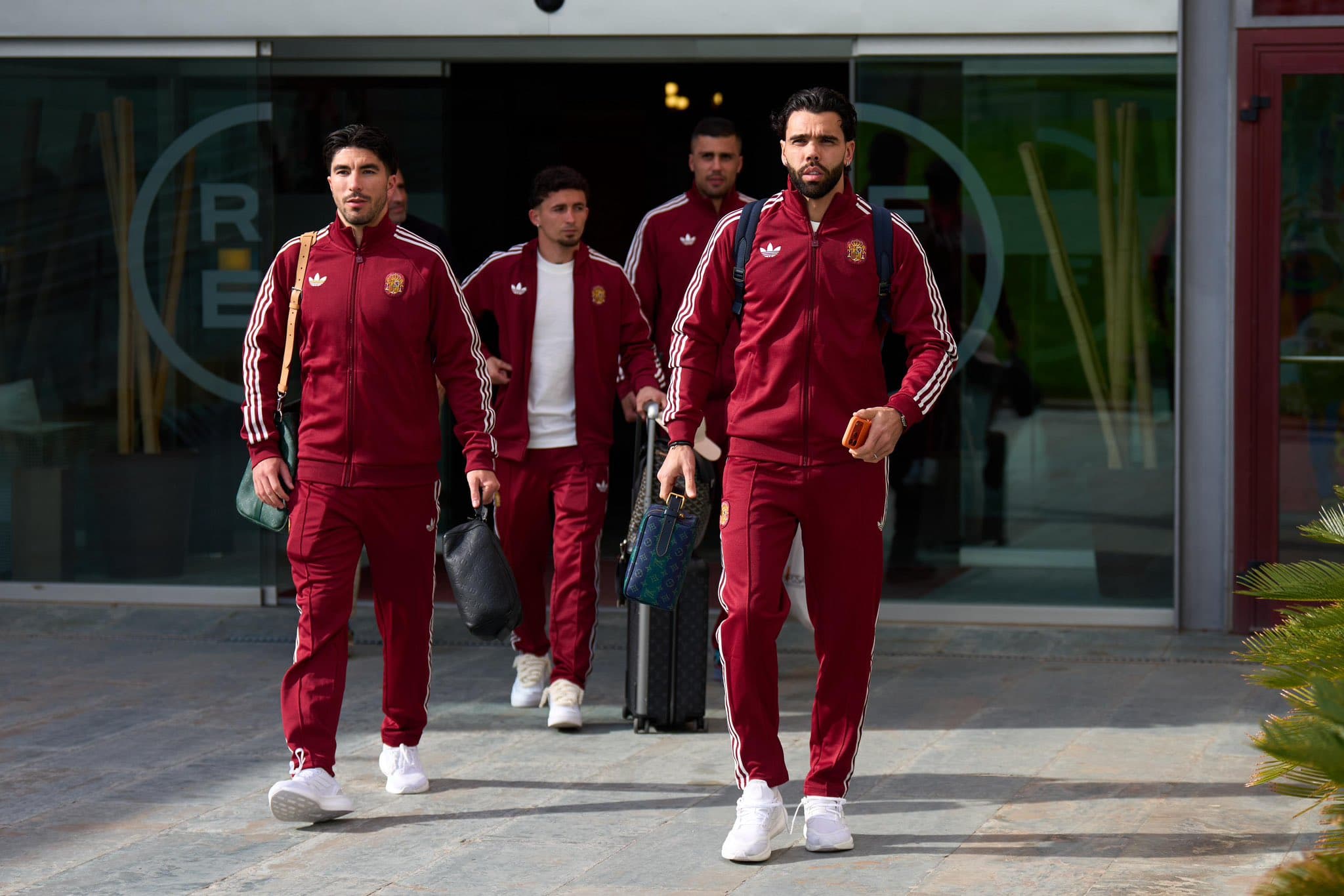 🗞️ Front pages, World Cup Friday and friendlies in football