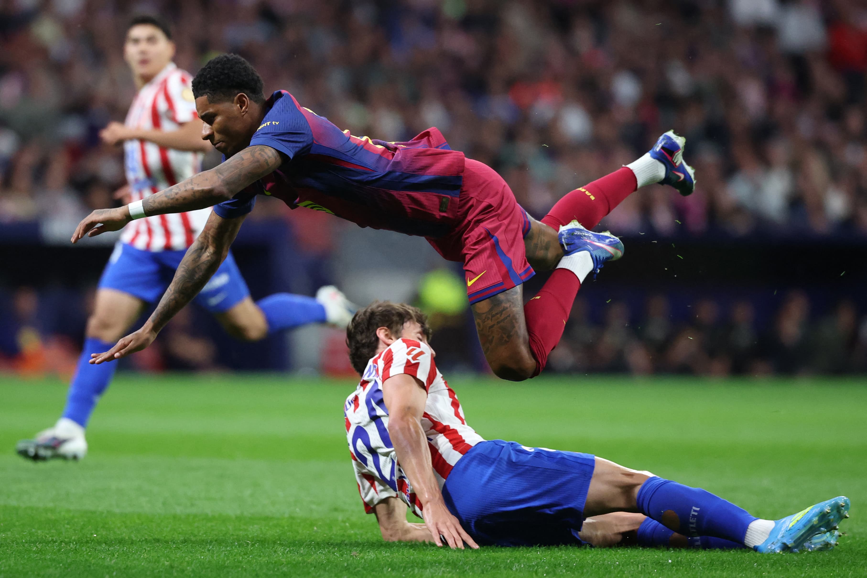 🗞 Today's front pages: Barça-Atleti tensions high, drama in Valencia