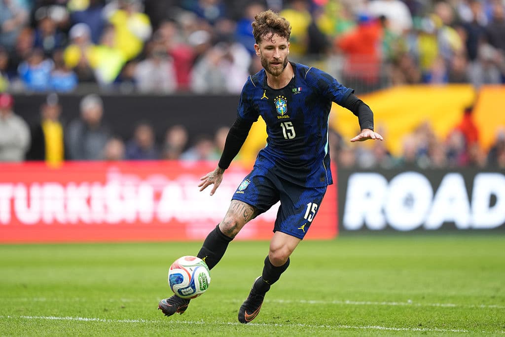 Léo Pereira assesses Brazil debut, watch 🎥