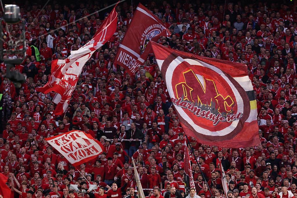 📢 Half an hour before kick-off: Bayern fans louder than any Learjet