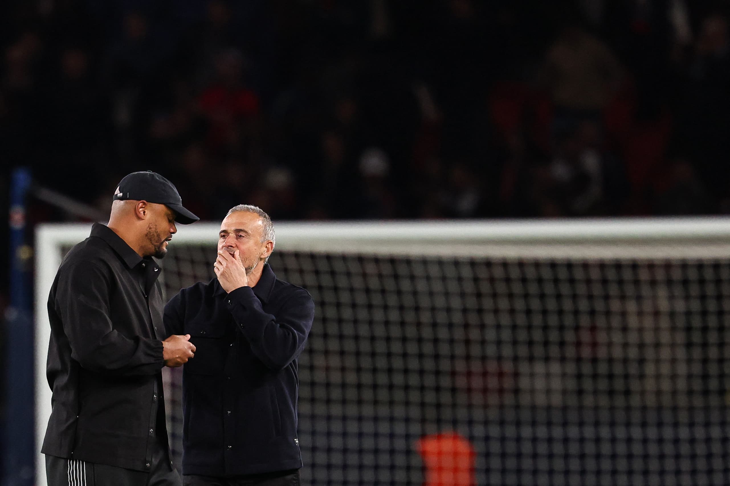 🎥 Kompany meets Enrique in the tunnel: their reaction is fantastic!