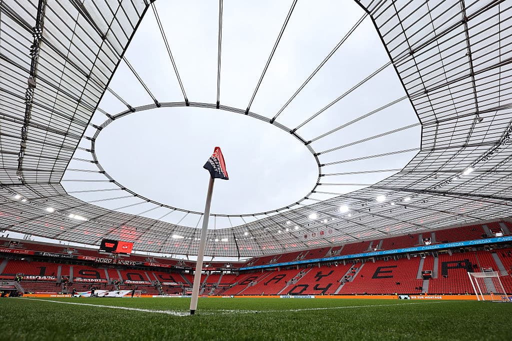 🚨 Bayern Magic Takes on Die Black Arrow - It's On!