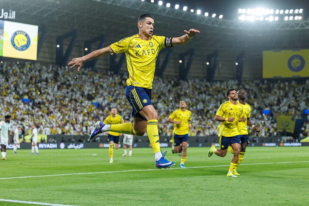 Cristiano Ronaldo returns from injury with TWO goals, watch 🎥