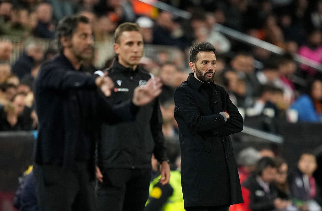 🚨 Champions Clash: Valencia vs. Oviedo, Thrilling Showdown for Glory!