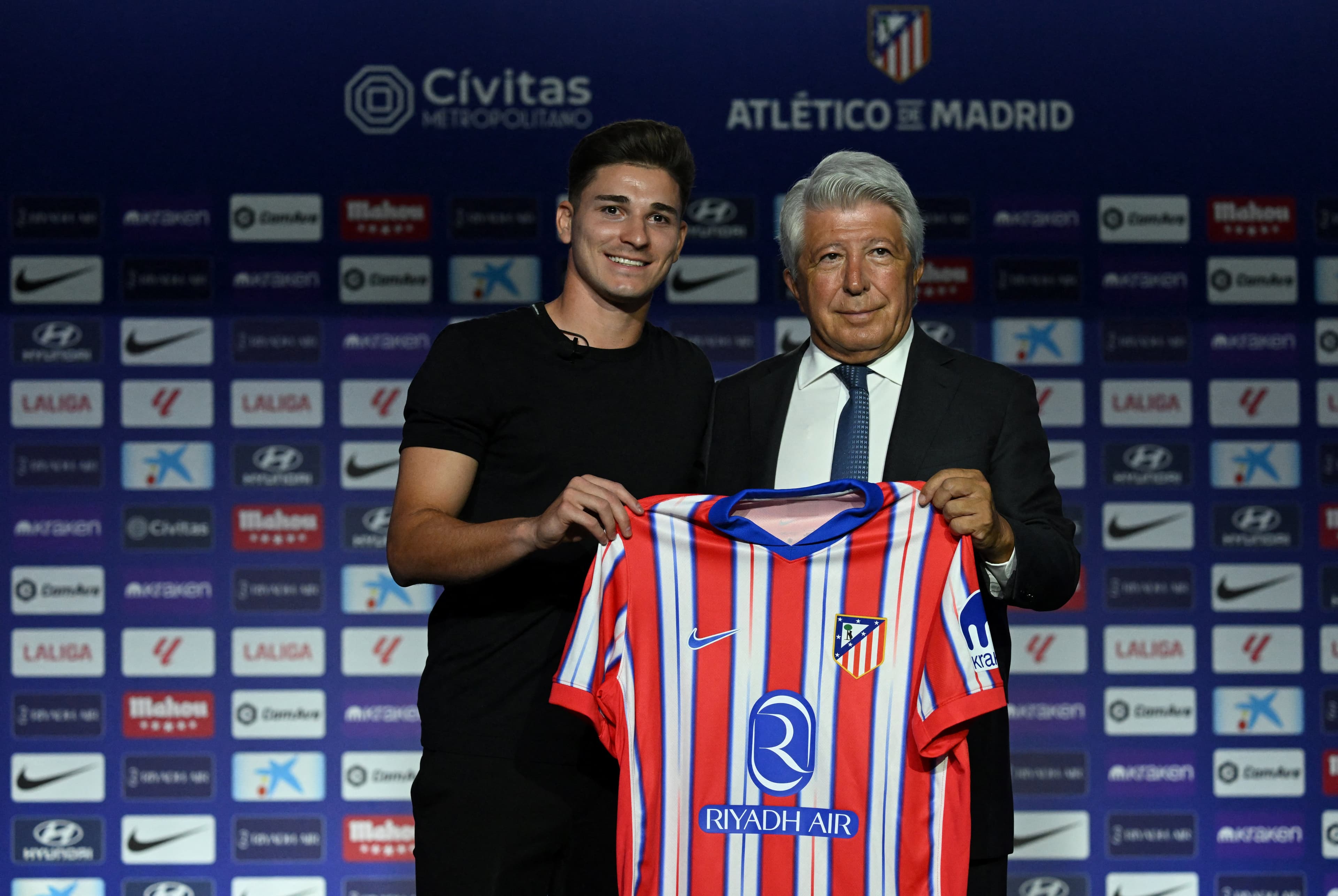 🕷️ Cerezo, firm on Julián Álvarez: He has a contract at Atleti