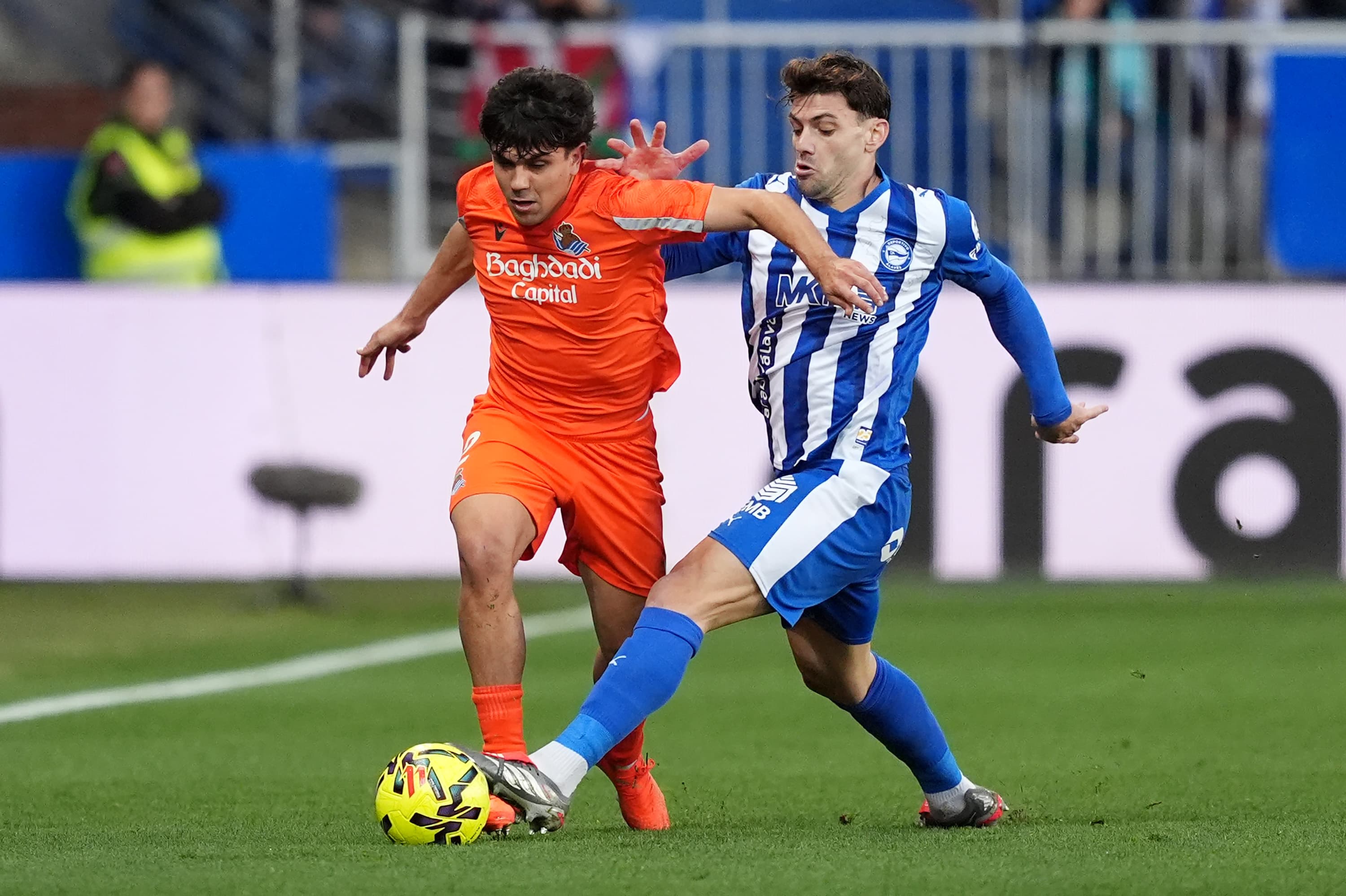 🚨 Real Sociedad-Alavés XIs: Oyarzabal, Guedes and Boyé benched!