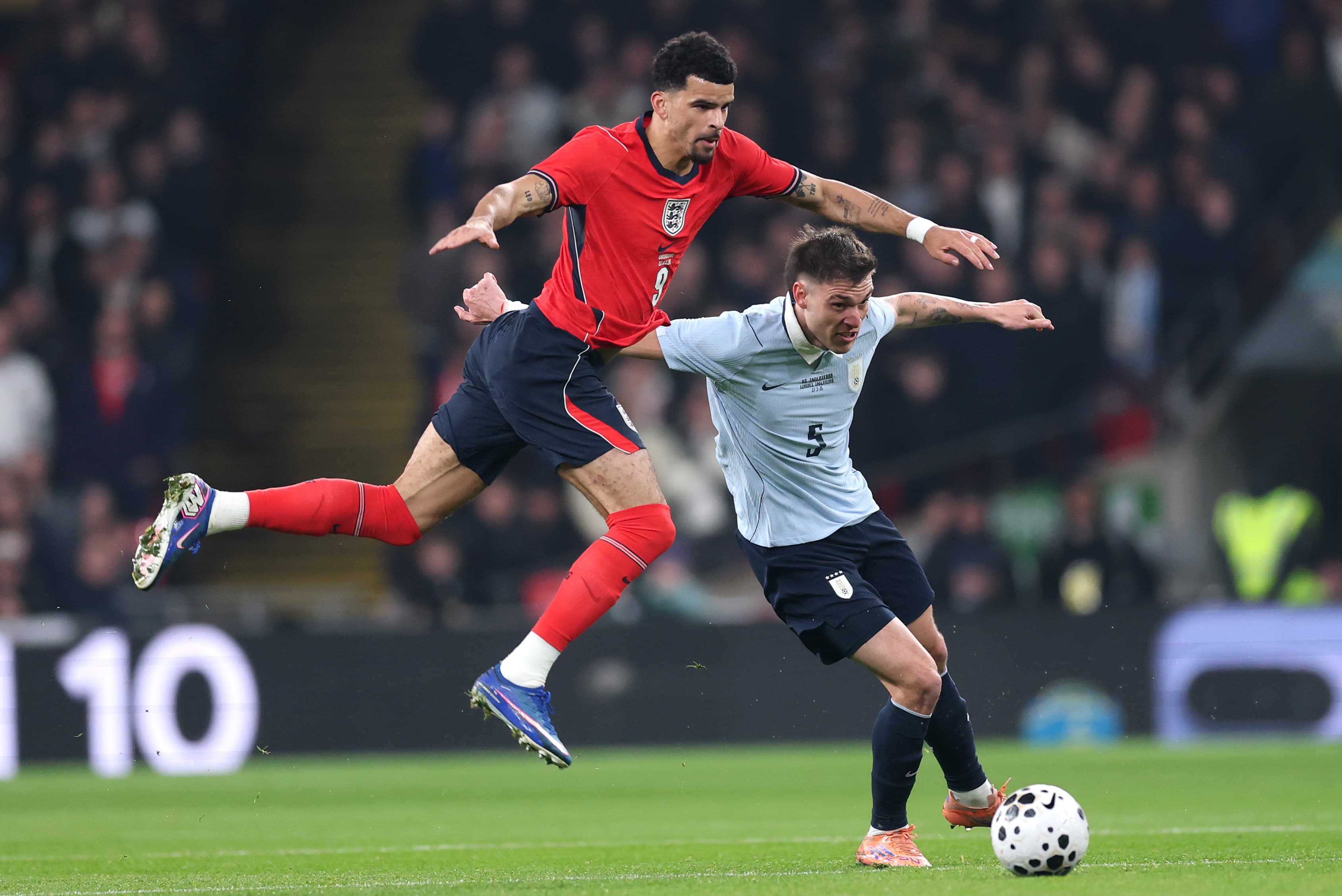 📸 Shocking scenes as Ugarte escapes Wembley send off against England