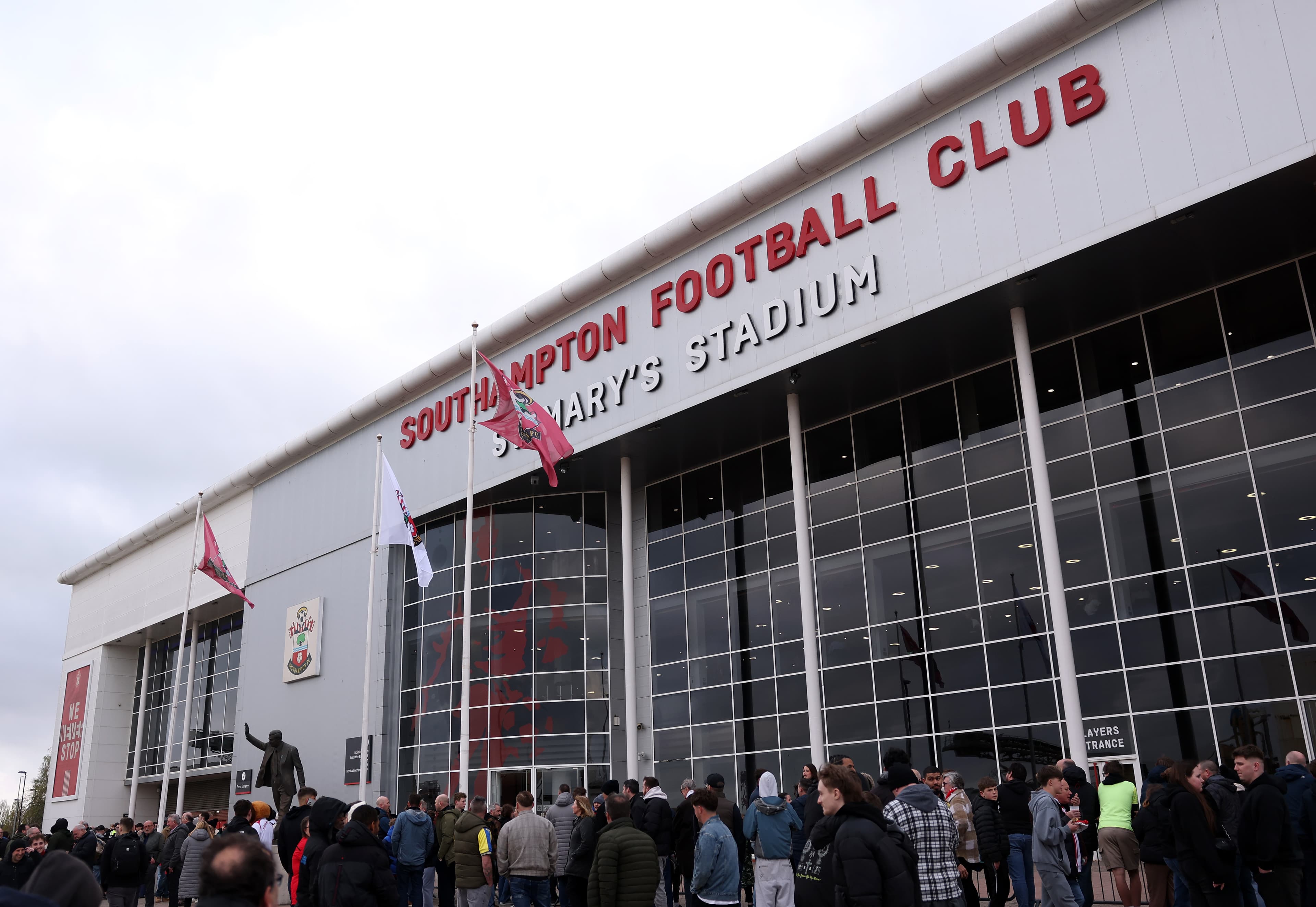 🚨 Southampton and Arsenal name XIs for FA Cup quarter-final clash