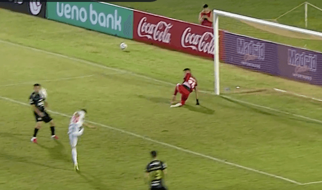 📹 You've NEVER seen a face goal like this in Paraguay; watch