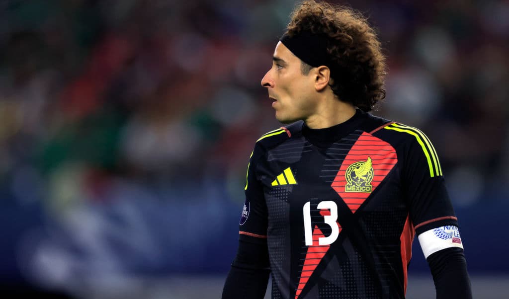 🔥 Ochoa joins El Tri for his sixth World Cup