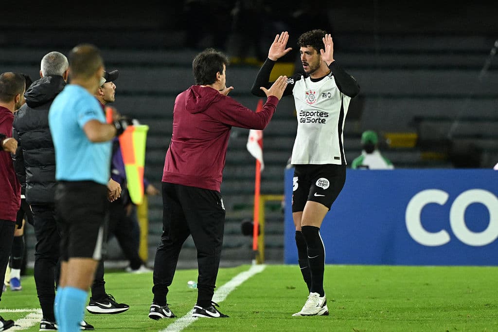 ☑️ Corinthians, first Brazilian side into Libertadores last 16