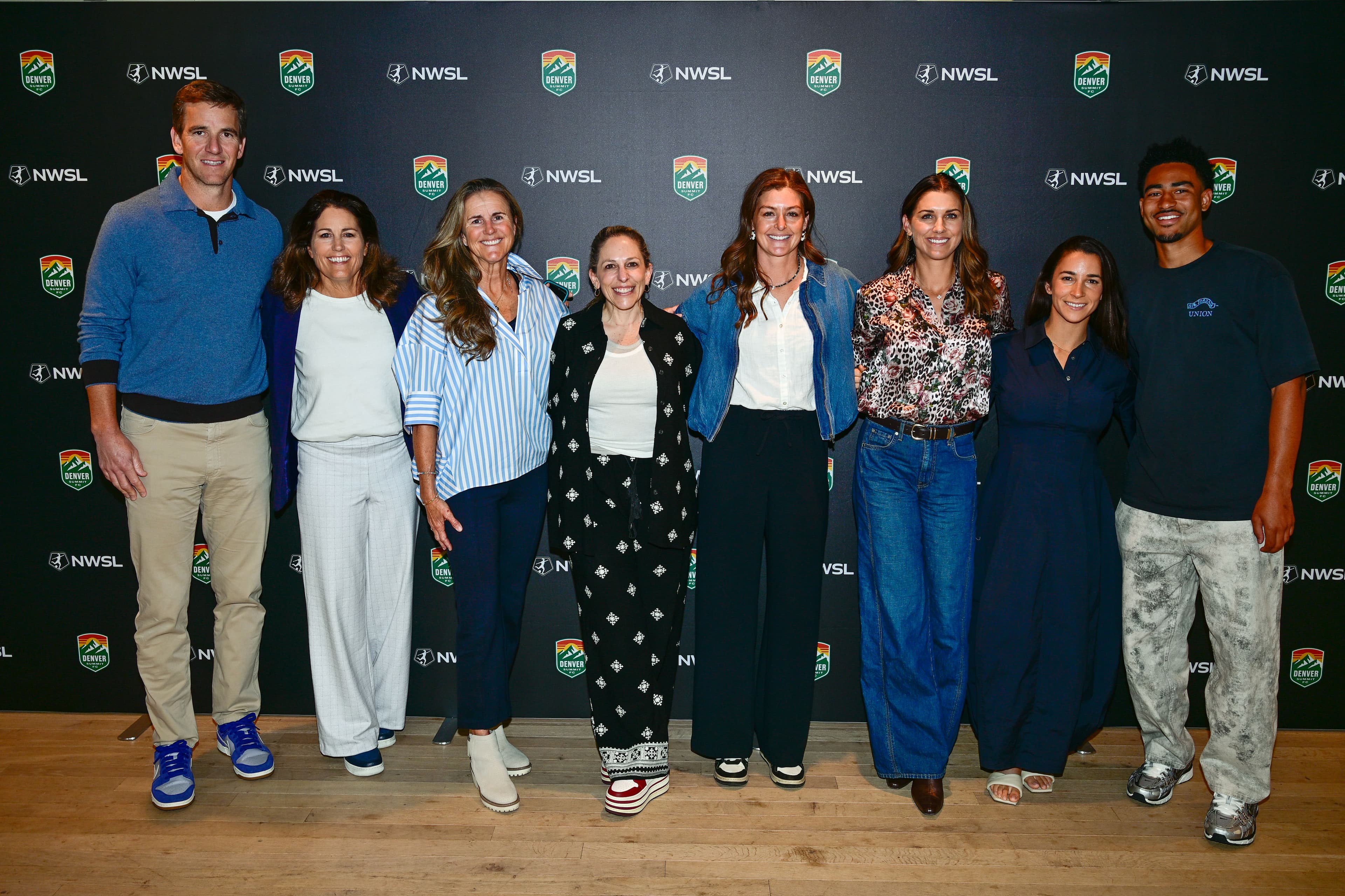 📸 Denver Summit set stunning attendance record during debut home match