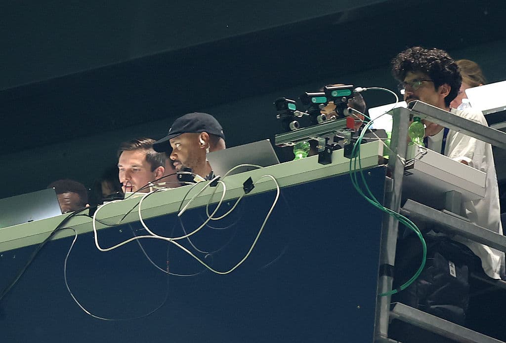 😅Kompany to Luis Enrique: I don't get why he likes watching there