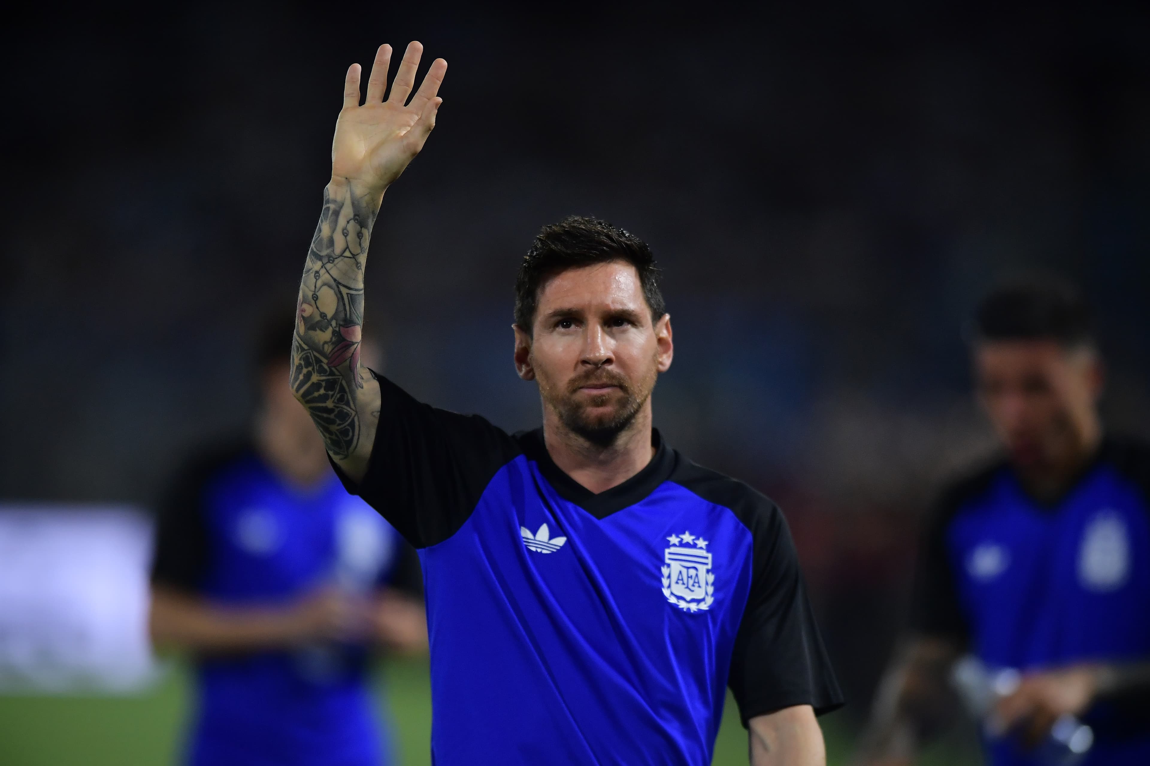 🗞️ Front pages, Messi's new adventure, debate at Madrid...