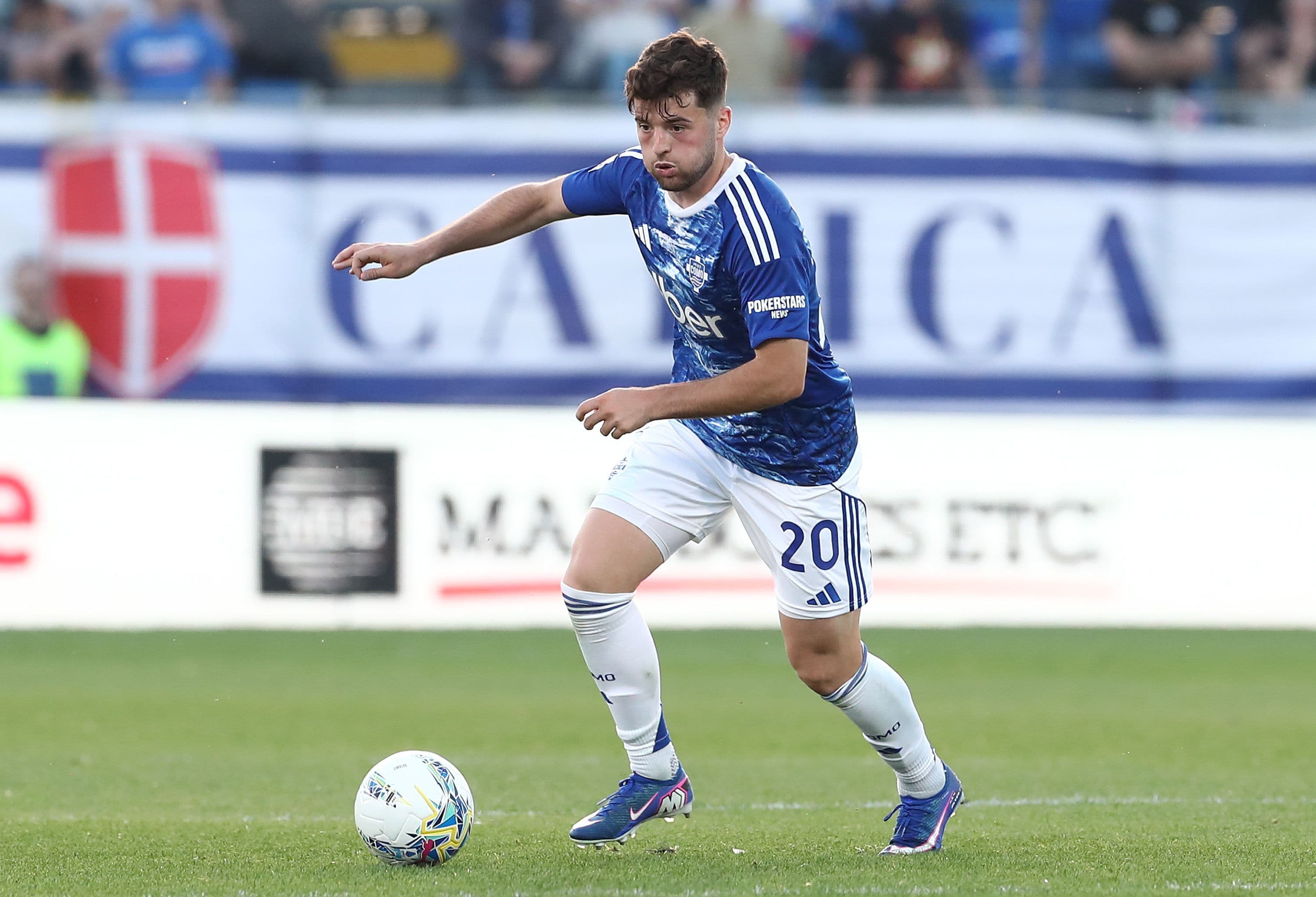 ✅ Verona-Como line-ups: calls on Baturina, Perrone, Suslov, Diao