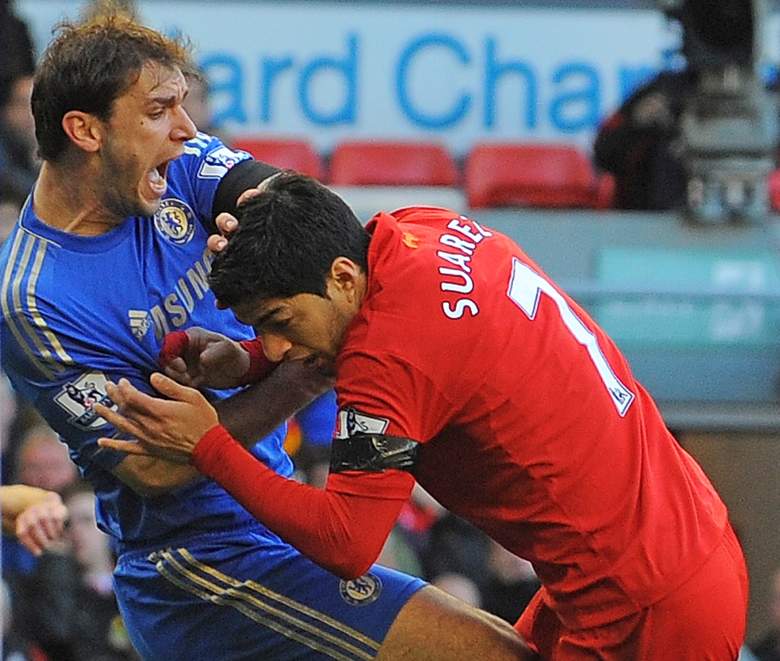 🎥 Bites and insults: Chelsea-Liverpool rivalry boils over