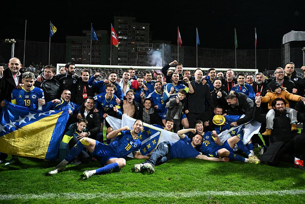 🤯 All of Bosnia on the streets! What a night of wild celebrations