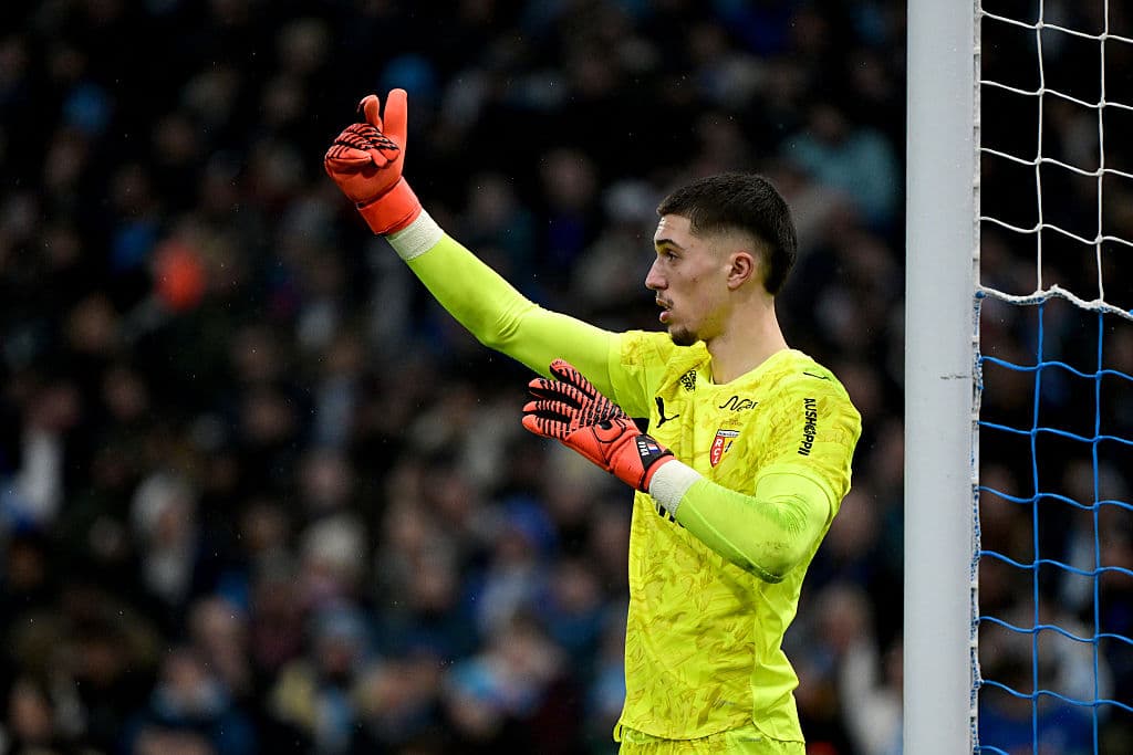 Ligue 1: Robin Risser's dreadful error against Toulouse 🥶