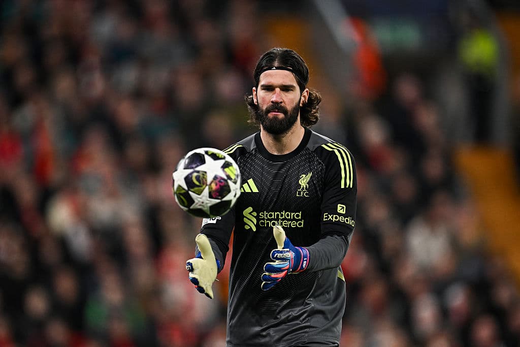 🚑 Alisson Becker out for Liverpool's trip to PSG