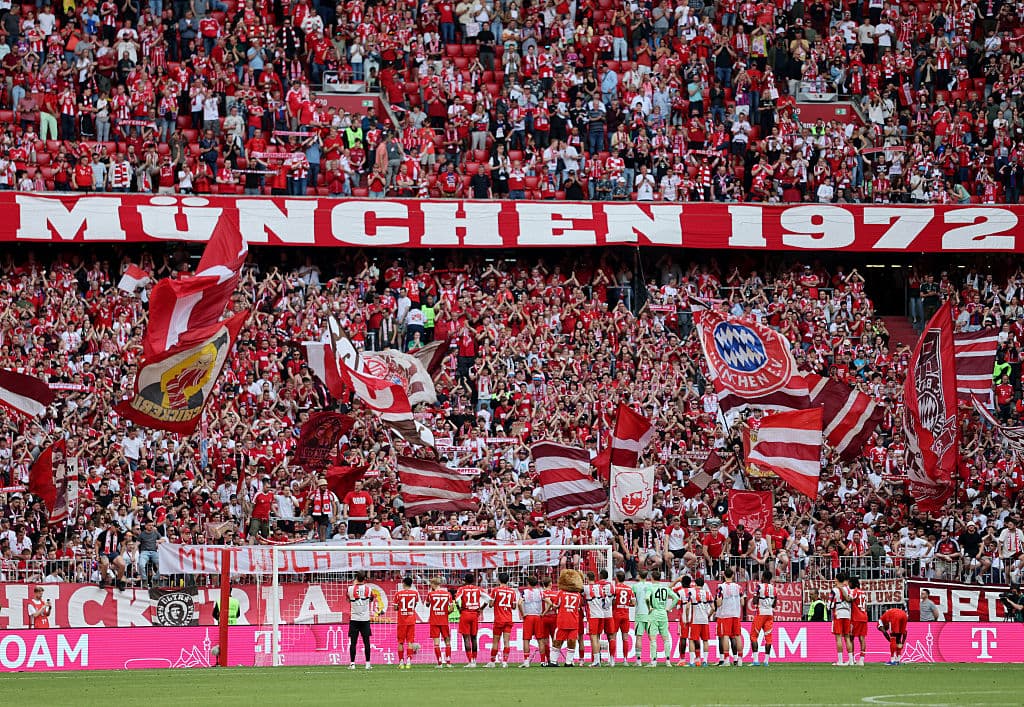 📸 Iconic shirt! Bayern unveil kit for the new season