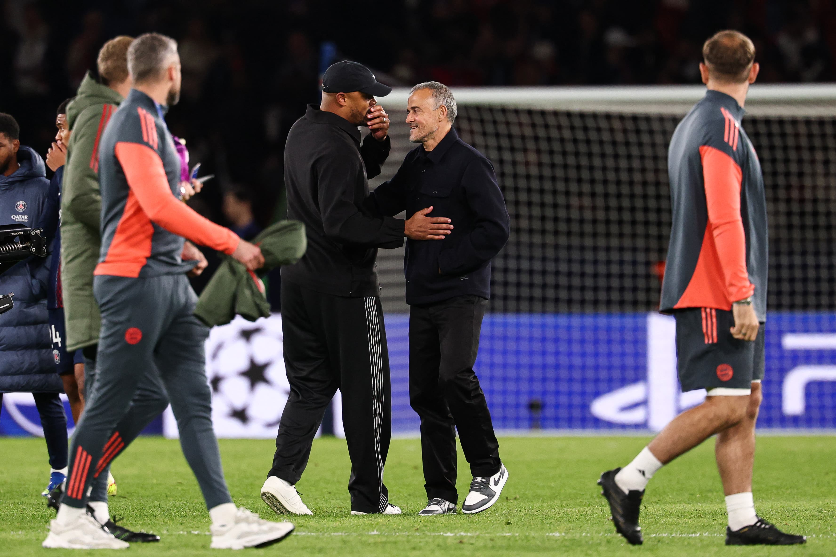 🏆 PSG and Bayern Munich kick off Champions semis; see line-ups
