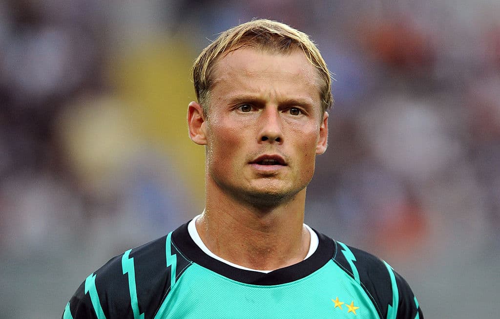 Football world in mourning, Alex Manninger dies in road crash