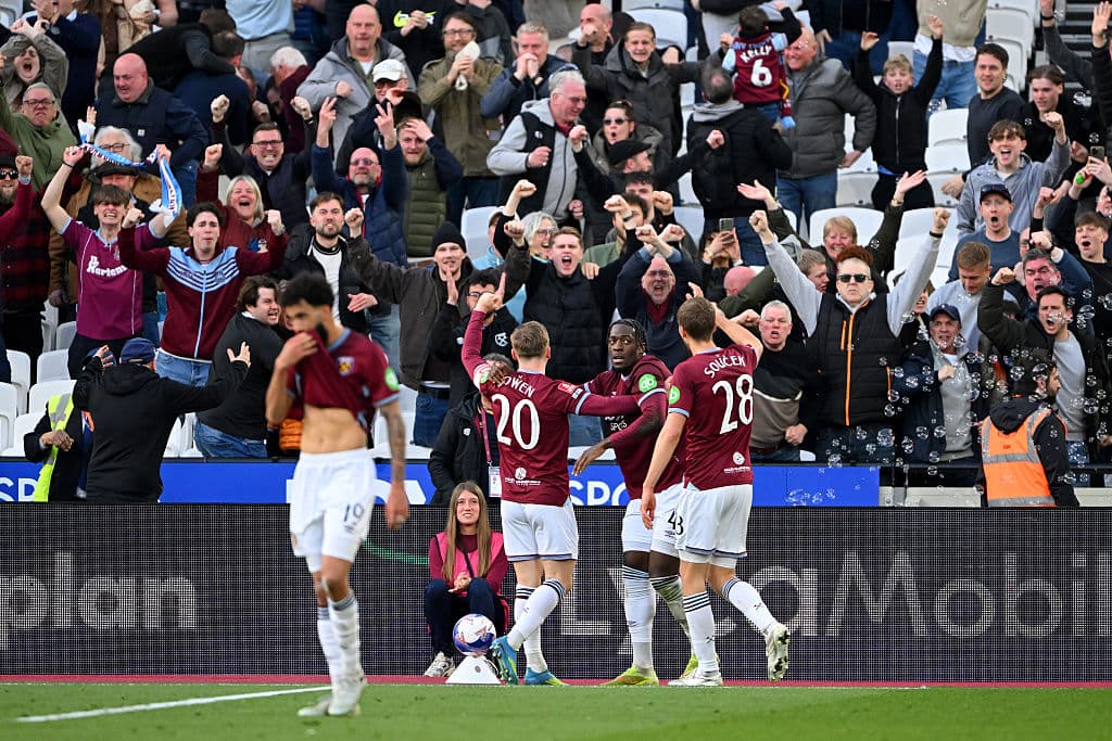 📸 West Ham force extra-time with Leeds in stunning FA Cup comeback 😲