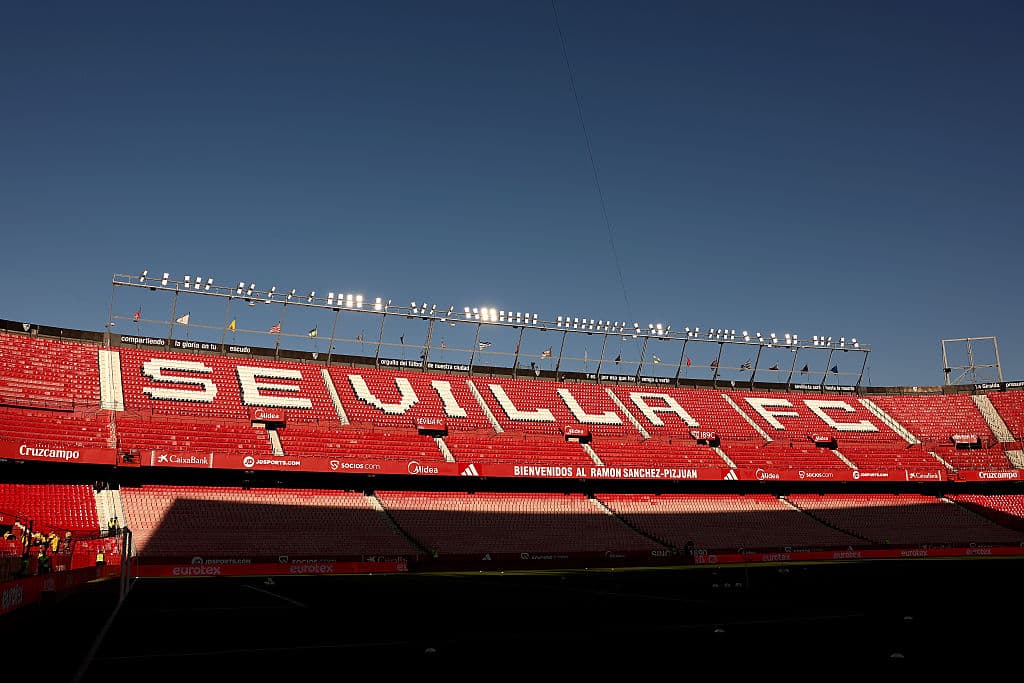 🚨Confirmed XIs: Sevilla face an early final against La Real