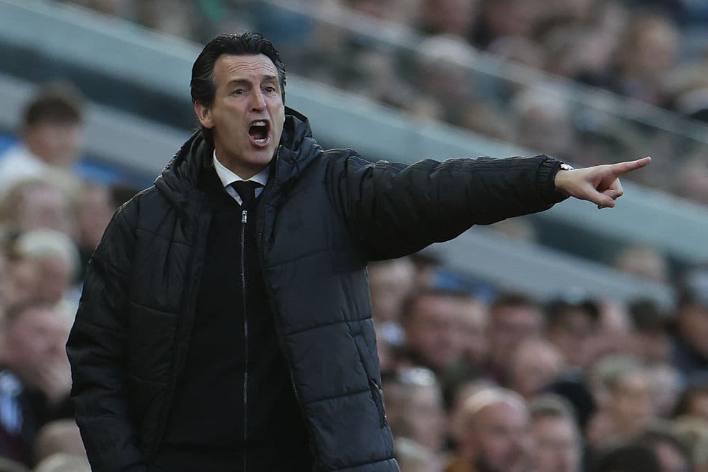 🎥Why does Unai Emery play 40 games of chess a day?