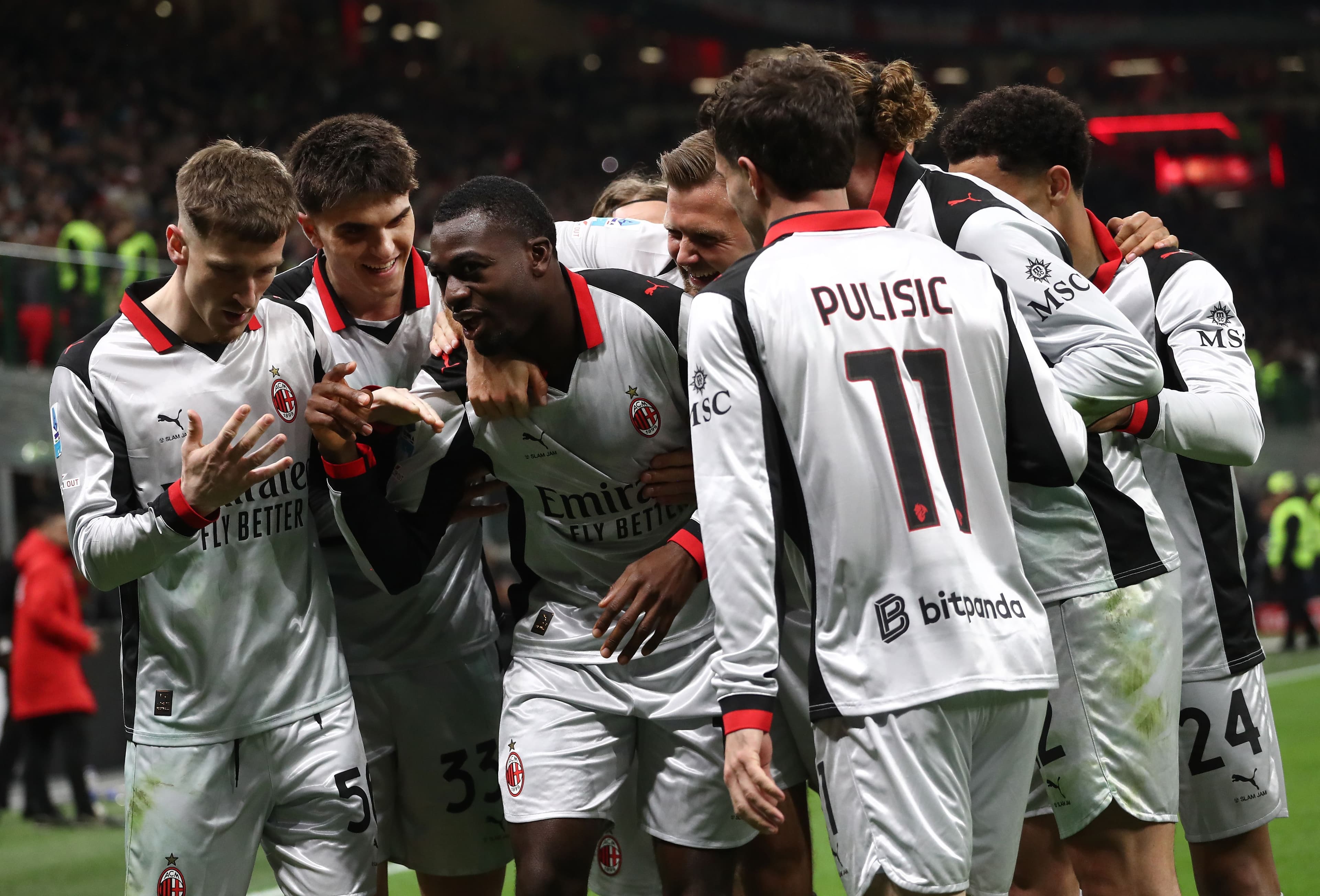 🚨 Hellas Verona-Milan XIs: Gabbia and Athekame start!