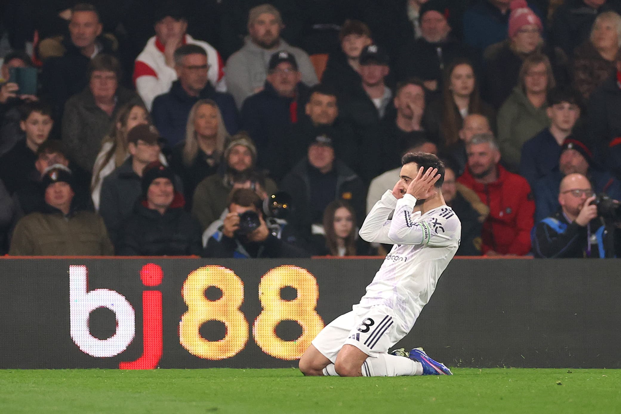 Bruno Fernandes surpasses PL legend with latest Man Utd haul ⬆️