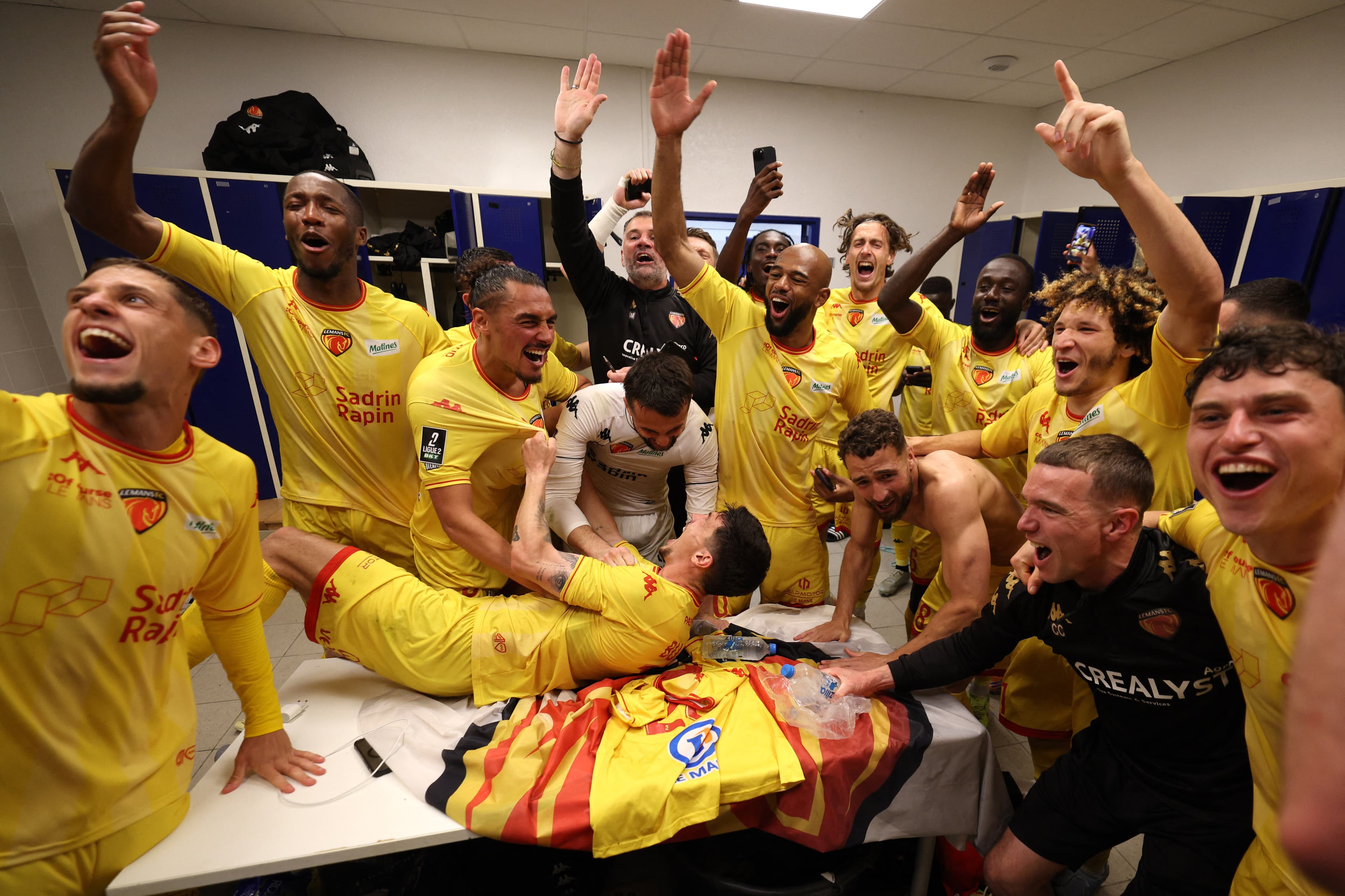 🚨 Le Mans officially promoted to Ligue 1!