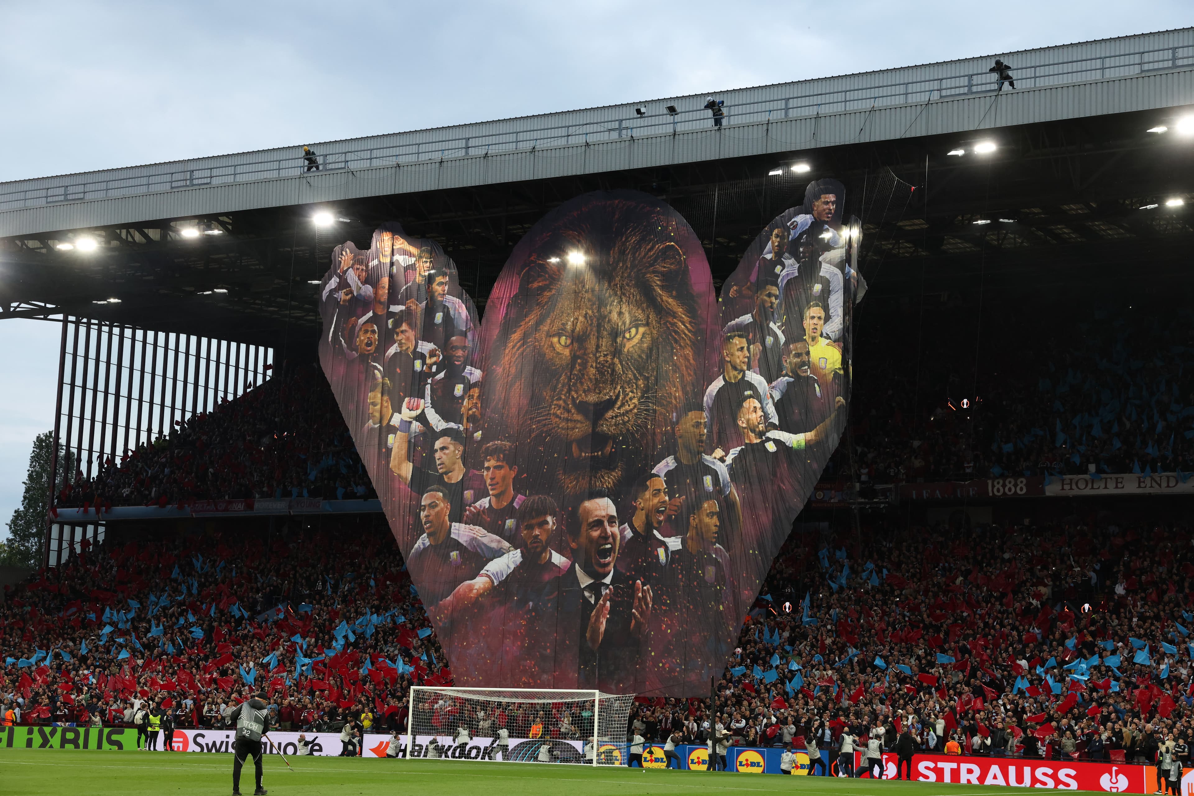 🦁 Villa raise hairs with inspiring tifo ahead of UEL clash