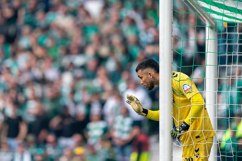 🚨 Reports: Only Neuer cost more! Bundesliga keeper joins rival
