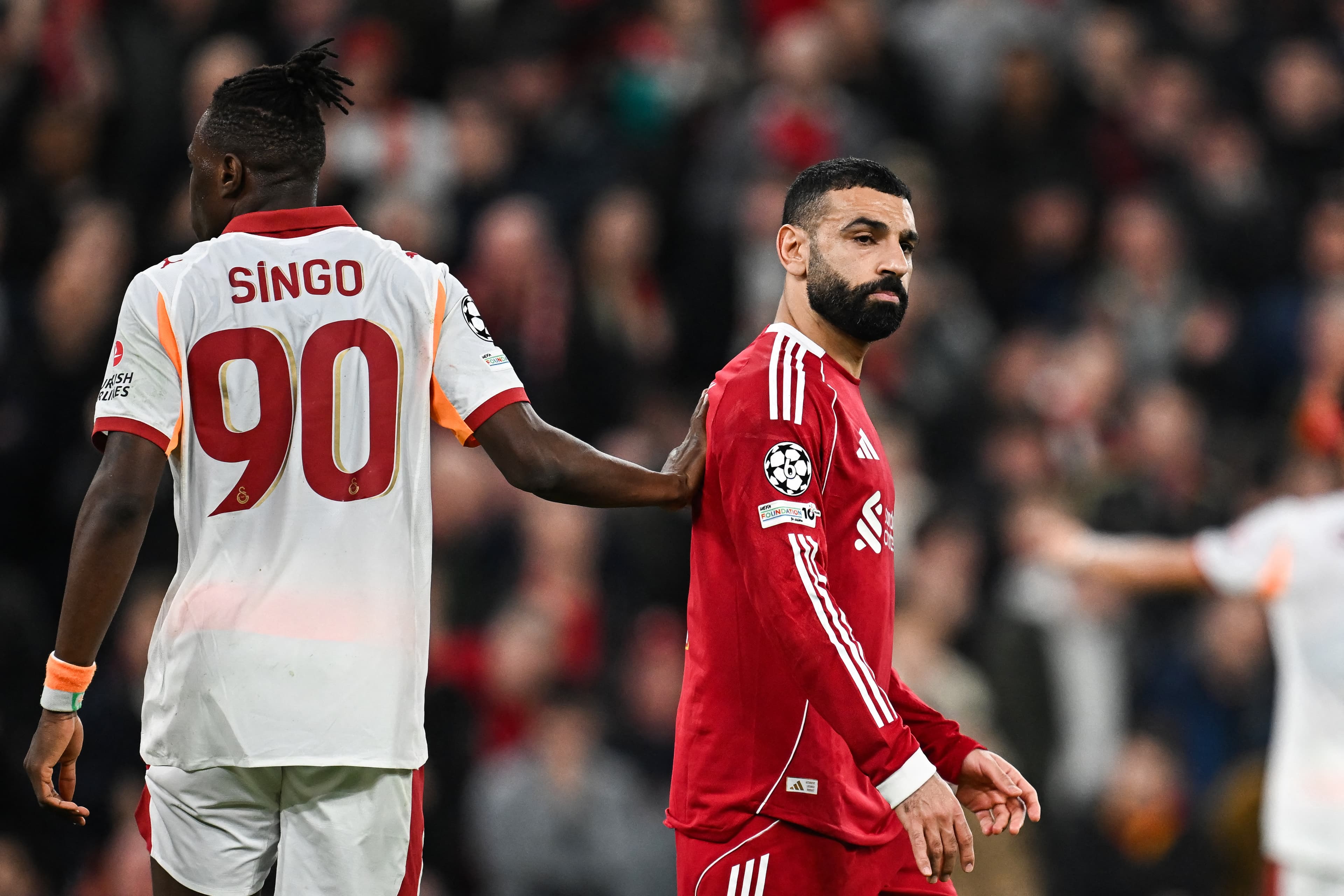 📸 Salah's season to forget continues with missed penalty vs. Gala 😓